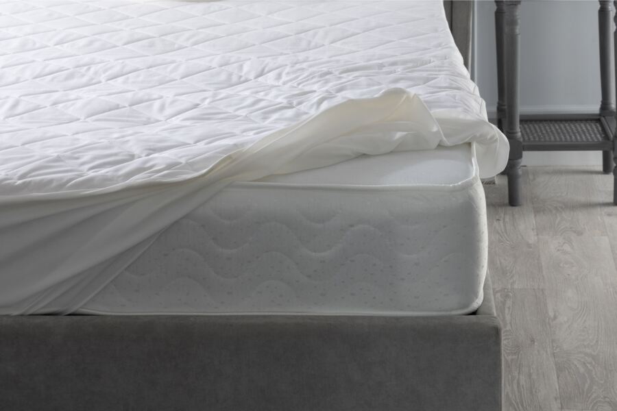 Hotel Suite Cotton Filled Qulited Mattress Protector | Belledorm