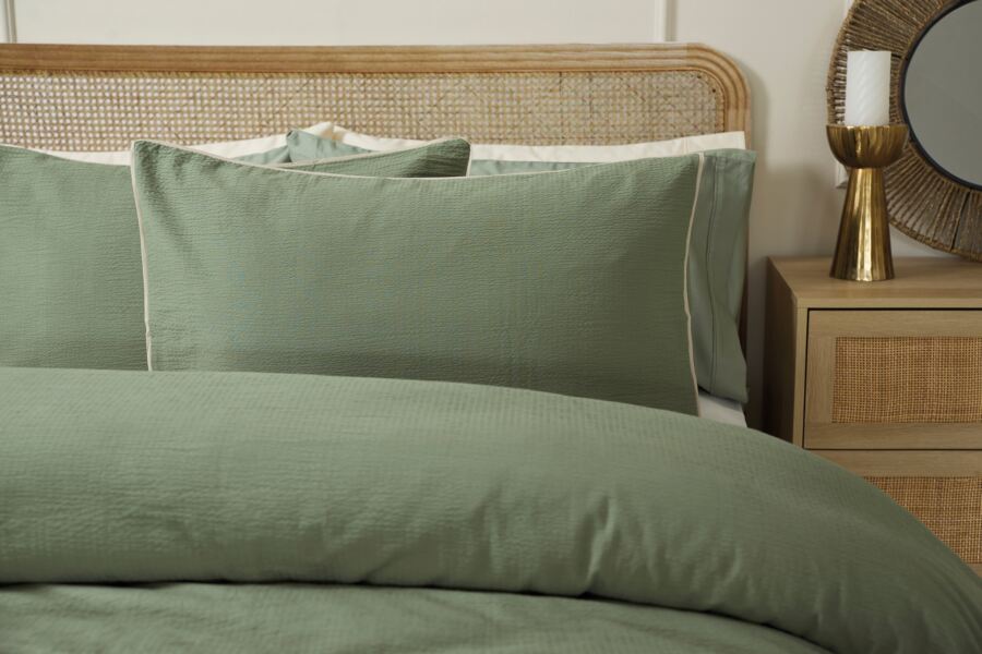 Avantika Duvet Cover Set Avantika Duvet Cover Set