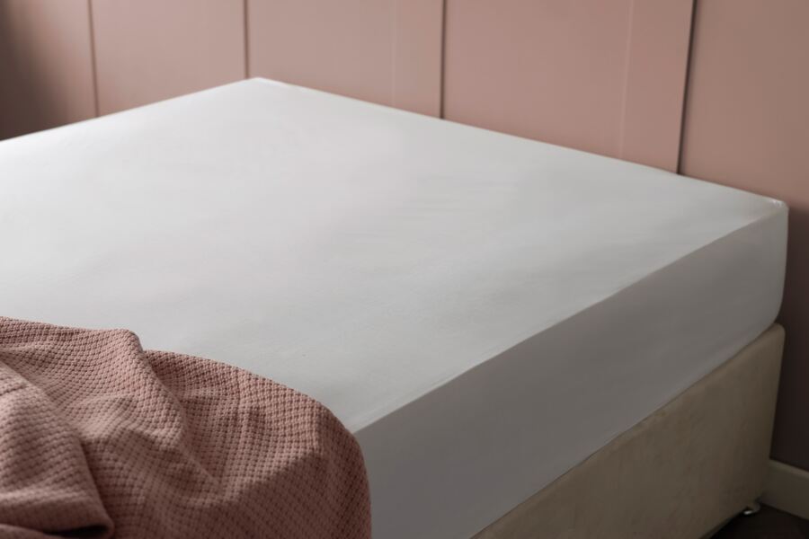 100% Cotton 200 Count Ultra Deep 46cm Fitted Sheet (Percale) 100% Cotton 200 Count Ultra Deep 46cm Fitted Sheet (Percale)