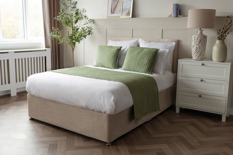 Crompton Quilted Bed Runner Crompton Quilted Bed Runner