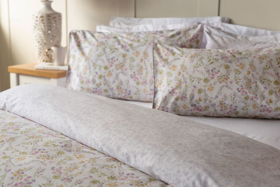 Kira Duvet Cover Set Kira Duvet Cover Set