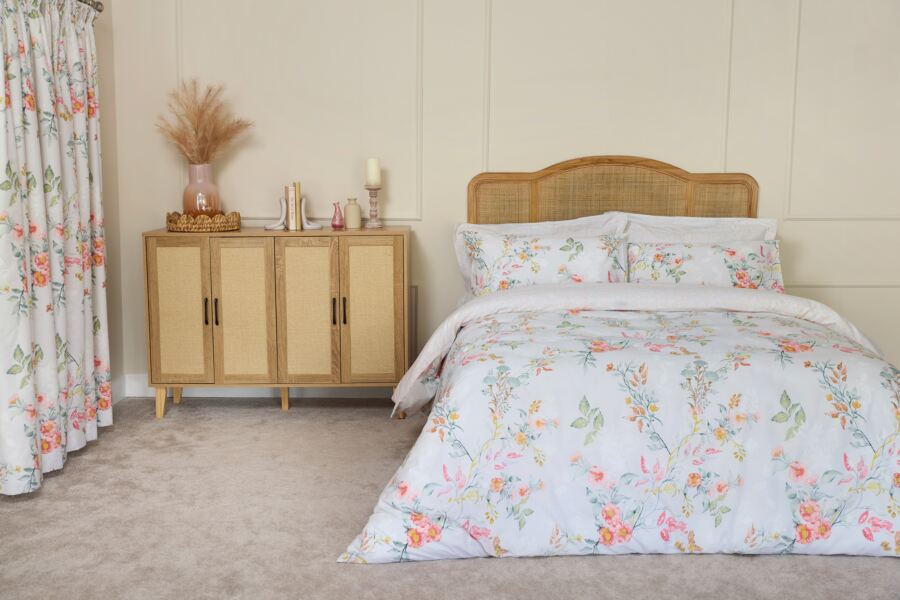 Raeya Duvet Cover Set Raeya Duvet Cover Set