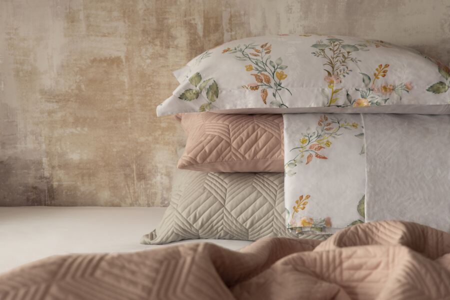 Rieva Duvet Cover Set Rieva Duvet Cover Set