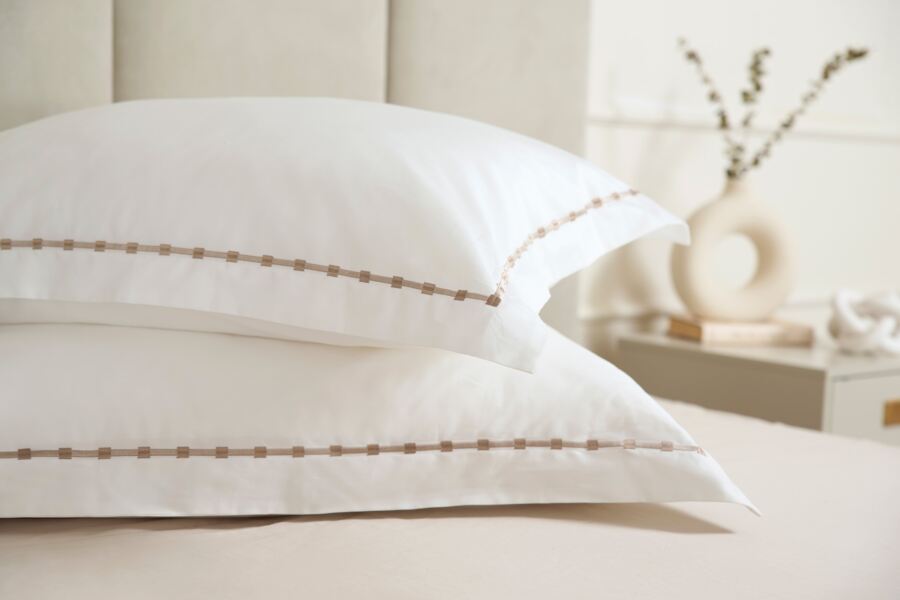 Vivaan Duvet Cover Set Vivaan Duvet Cover Set